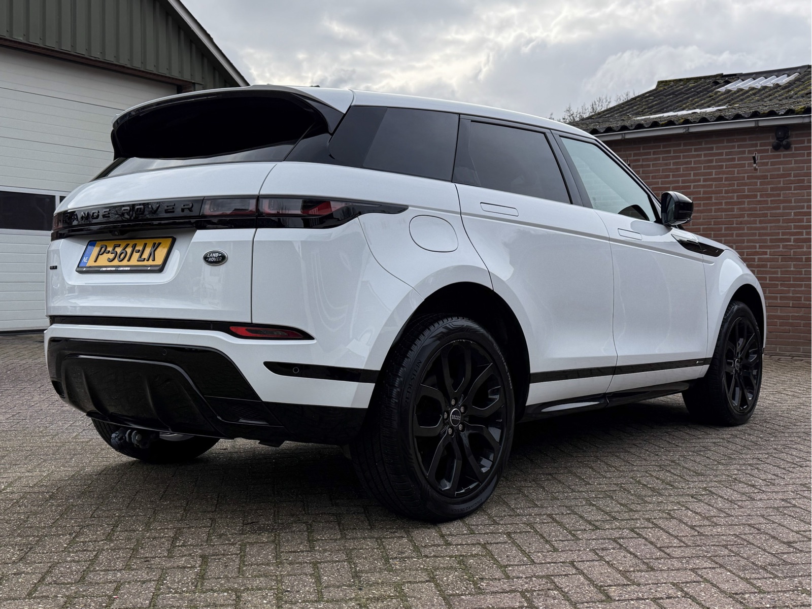 Land Rover Range Rover Evoque 2.0 P200 AWD R-Dynamic, foto 1