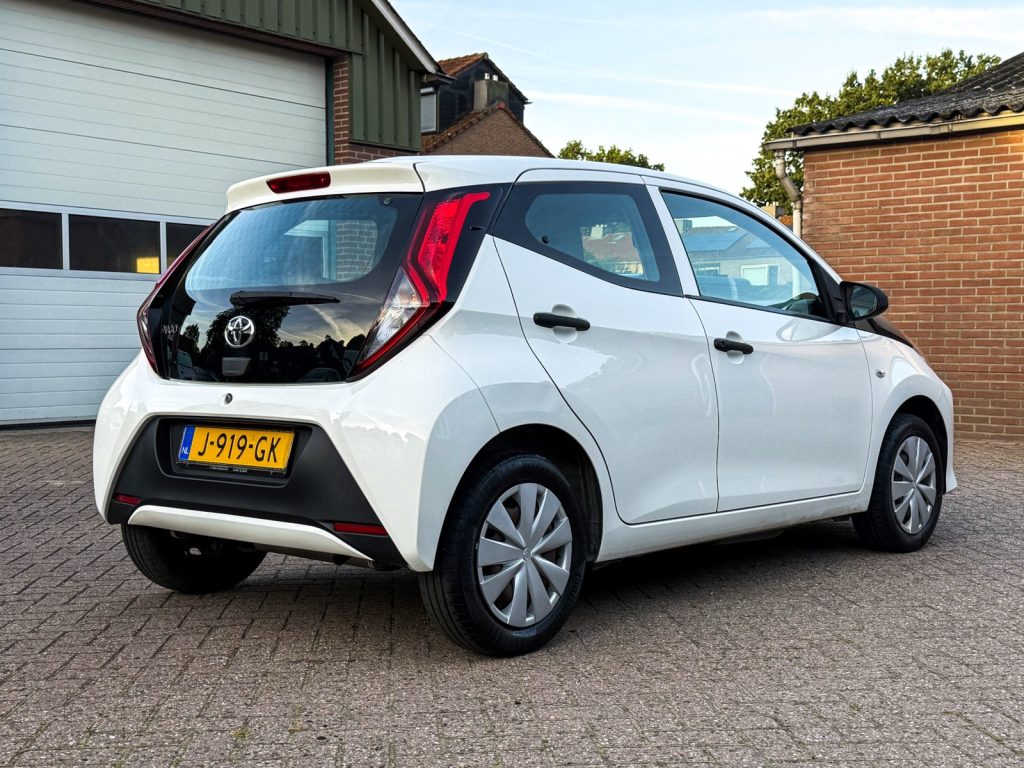 Toyota Aygo 1.0 VVT-i x, foto 1